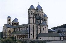 罗马式建筑 罗马式建筑